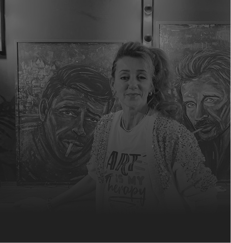 Nora, artiste exposante au Golden Palace Comédie Centrale
